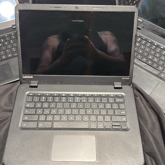 14 inch N42 Chromebook  laptop computer Refurbished like new! - Picture 8 of 10
